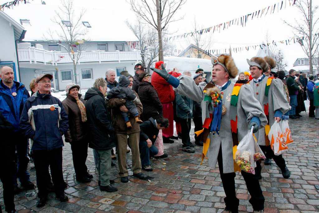 Dass es den Grafuser Umzugsteilnehmern an tollen Ideen nicht mangelt, stellten sie am Fasnetsonntag einmal mehr unter Beweis.