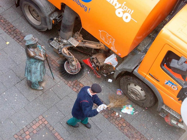 Bemerken wir da ein Kopfschtteln  bei...r Fasnachters scheint nicht amsiert.   | Foto: Seller