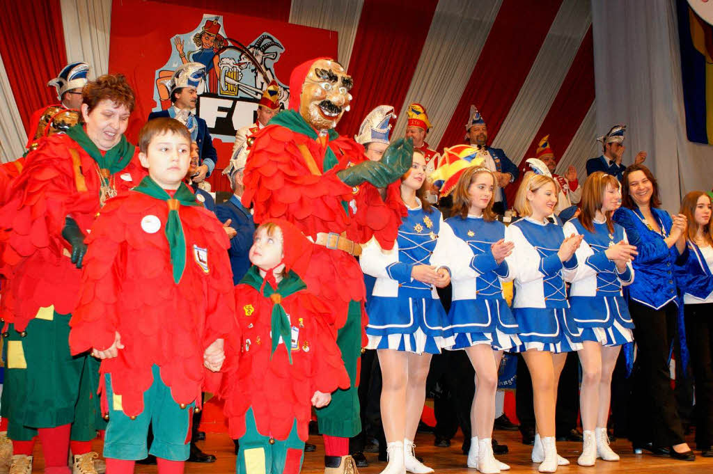 Bockbier, Btten und Ballett - dieses bewhrte Motto fr die Mnnersitzung bewirkte am Montag Ausgelassenheit in der Boehle-Halle.