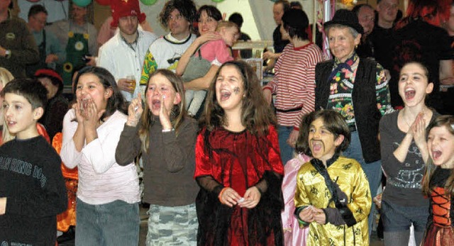 Viel Spa hatten die Kids bei den Spie...Kinderprogramms in der Murgtalhalle.    | Foto: FRED THELEN
