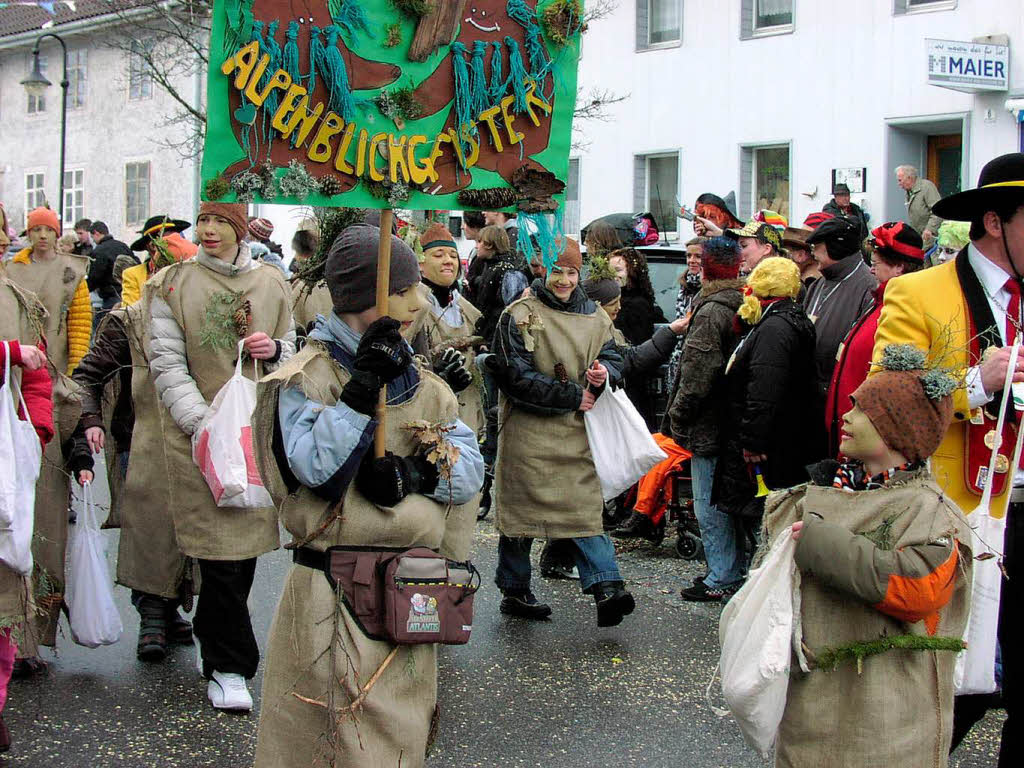 Klein aber fein: der Narrenumzug in Grwihl