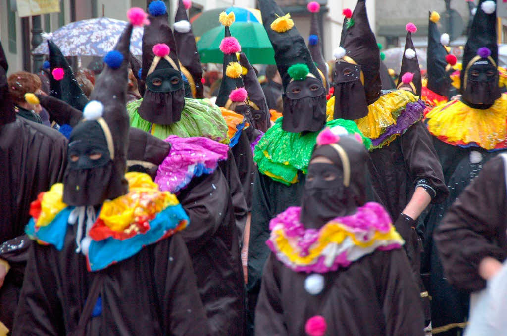 Beim Bad Krozinger Rosenmontagsumzug waren die Narren vllig aus dem Huschen.