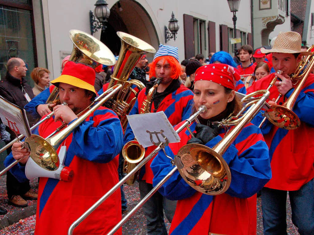 Beim Bad Krozinger Rosenmontagsumzug waren die Narren vllig aus dem Huschen.