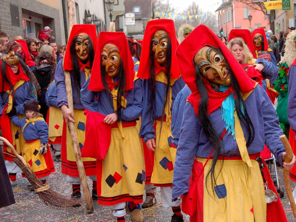 Beim Bad Krozinger Rosenmontagsumzug waren die Narren vllig aus dem Huschen.