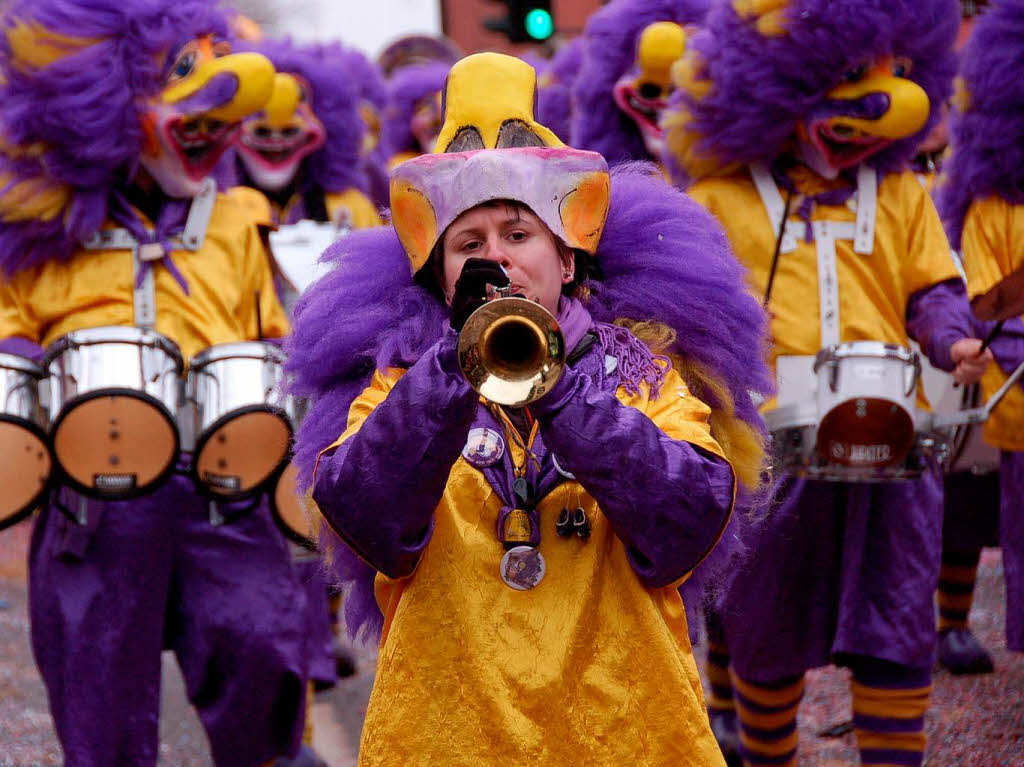 Beim Bad Krozinger Rosenmontagsumzug waren die Narren vllig aus dem Huschen.