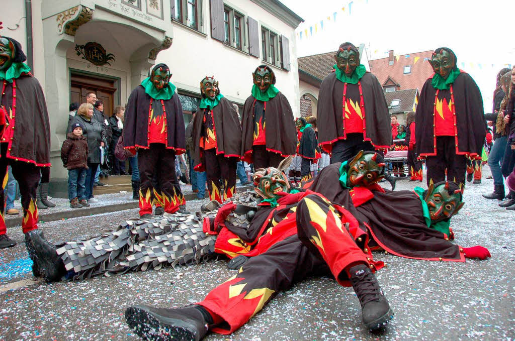 Beim Bad Krozinger Rosenmontagsumzug waren die Narren vllig aus dem Huschen.