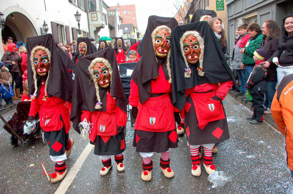 Beim Bad Krozinger Rosenmontagsumzug waren die Narren vllig aus dem Huschen.