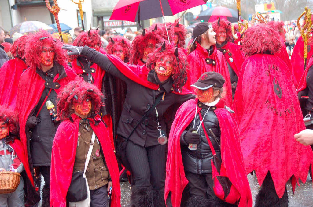 Beim Bad Krozinger Rosenmontagsumzug waren die Narren vllig aus dem Huschen.