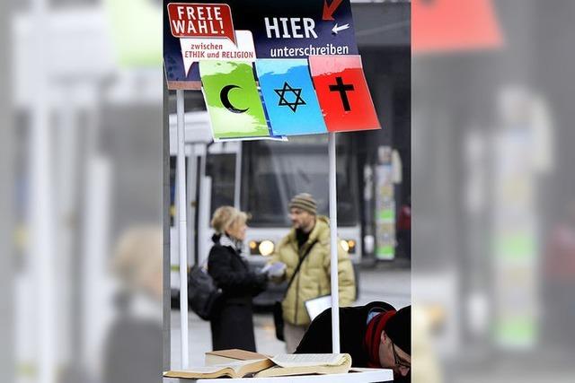 Soll Religion in Berlin ein Pflichtfach sein?