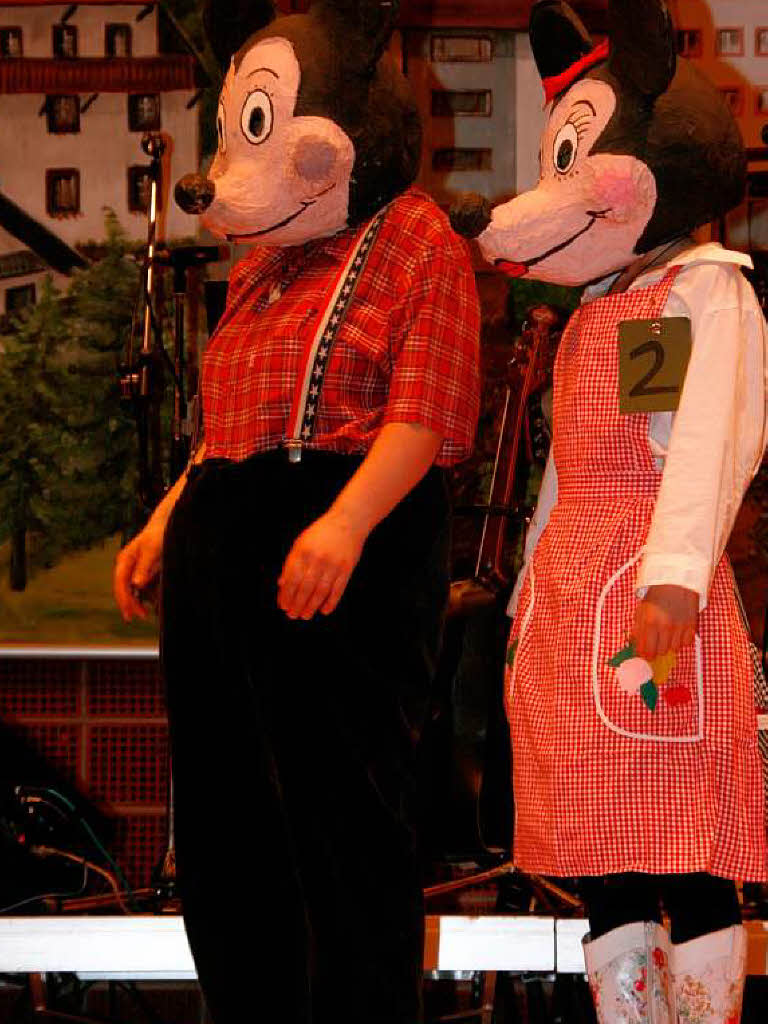 Narretei pur beim Preismaskenball in Grafenhausen Narretei pur beim Preismaskenball in Grafenhausen