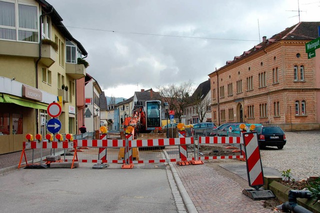 Nach einer vom Winter verordneten Zwan...e arbeiten  die   Kanalbauer wieder.    | Foto: Sigrid umiger