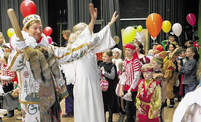 Erstmals in seiner neuen Rolle als Nar...ll in der gut gefllten Donauhalle.     | Foto: BZ