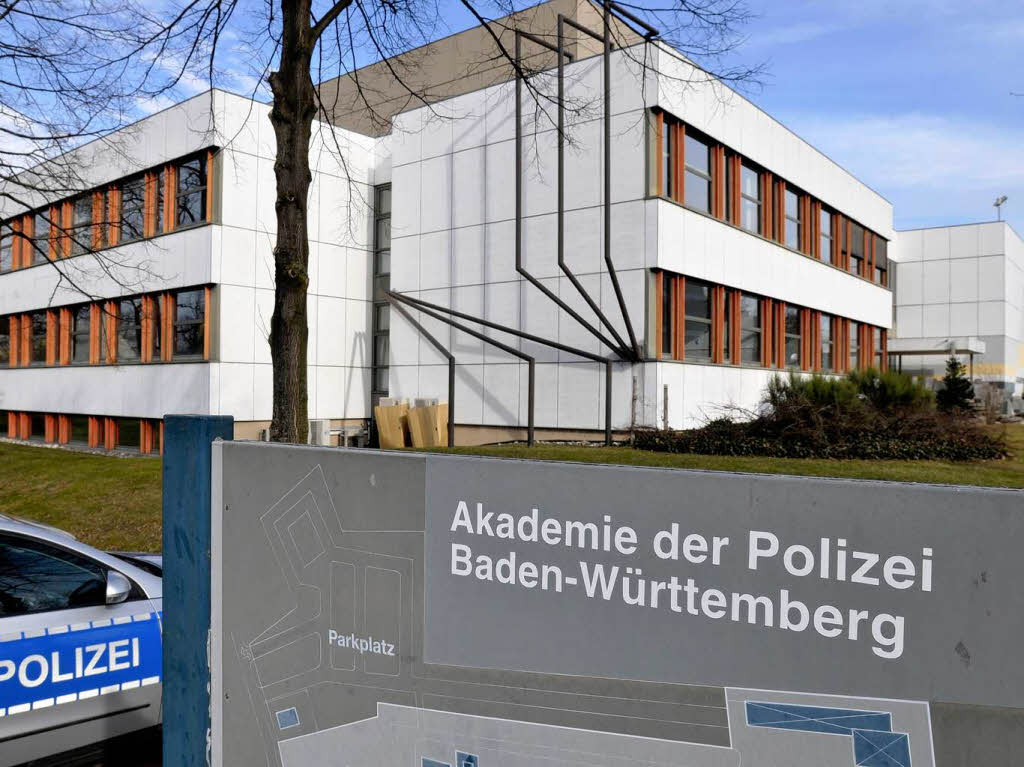 Das Gelnde der Polizeiakademie wird zustzlich gesichert.