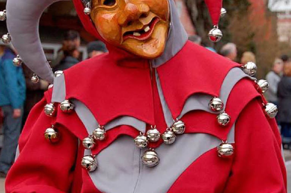 Viele Narren waren beim bunten Jubiläumsumzug mit dabei. (Foto: Tanja Bury) Viele Narren waren beim bunten Jubiläumsumzug mit dabei. (Foto: Tanja Bury)