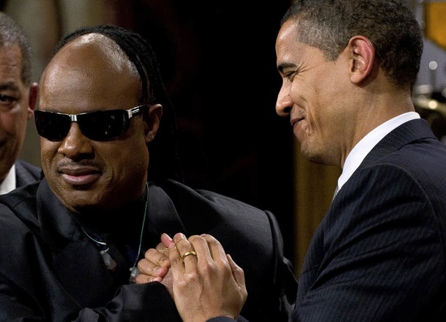 Stevie Wonder (links) und Barack Obama im Weien Haus  | Foto: AFP