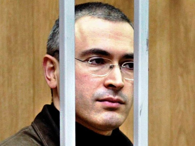 Michail Chodorkowski hinter Gittern.  | Foto: dpa