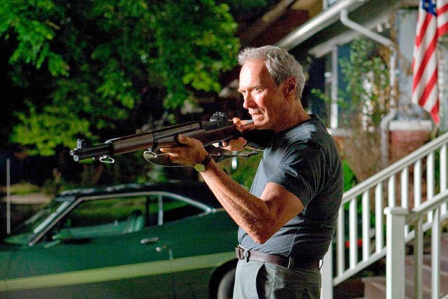 Runter von meinem Rasen! Clint Eastwood als verbitterter Koreakriegsvereran Walt  | Foto: warner