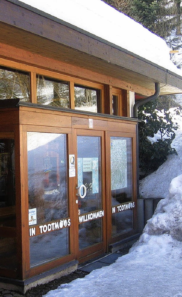 Bekommt auch neue Fenster: Die Touristinformation Todtmoos.  | Foto: Stefan Sahli