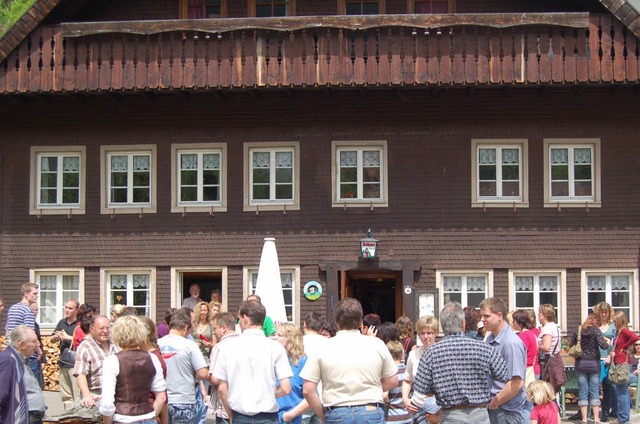 Andrang:    Beim  Komparsen-Casting  f...irma   vor Bewerbern  kaum  retten.     | Foto: Ulrike  Jger
