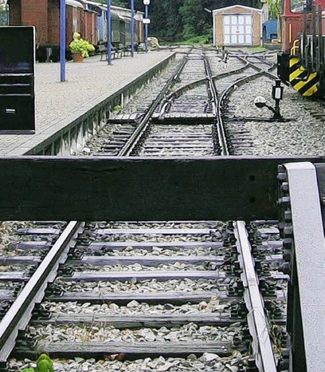 Sptestens hier hren alle Planspiele ...hn auf &#8211; im Kanderner Bahnhof.    | Foto: Markus Maier