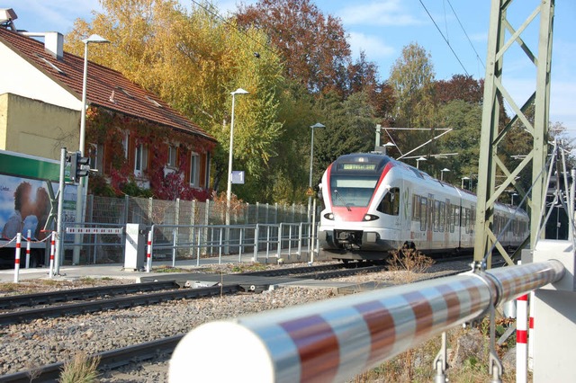 Tieferlegung statt Schranken will die ... einem Ziel  der Stadtpolitik erhebt.   | Foto: Nikolaus Trenz