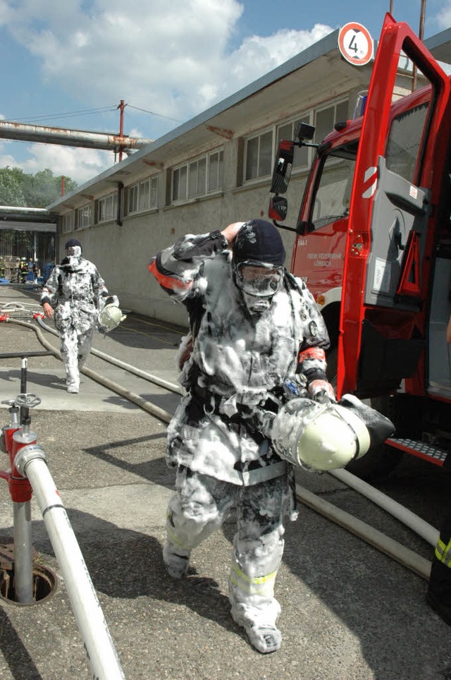 Schaum erstickte den Brand.  | Foto: Arne Bensiek