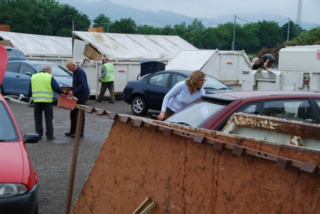 Der Recyclinghof Herten: Schon am Donn...allwirtschaft prft eine neue Zufahrt.  | Foto: Ralf Staub