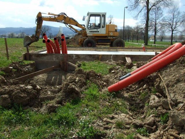 Im &#8222;Hirschacker&#8220; sind die ...gerckt, die Sanierung hat begonnen.    | Foto: Christoph Spangenberg