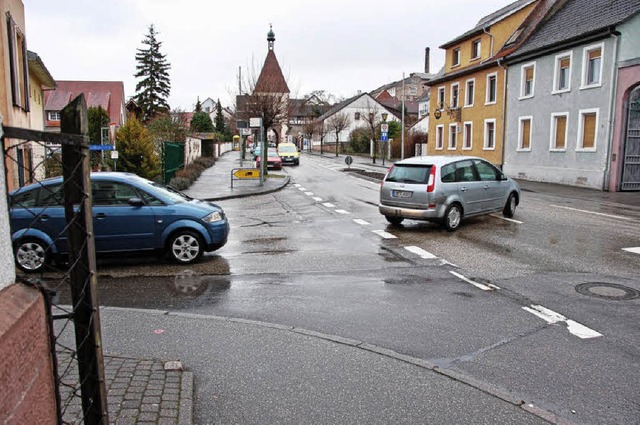 Die westliche Stadtzufahrt zwischen  d...t der Stadtsanierung umgebaut werden.   | Foto: Martin Wendel