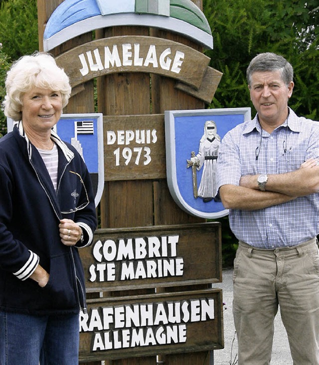 Helga Weiler und Jo Chevalier  vom Par...eunde zur Jubilumsfeier in Combrit.    | Foto: Dieckmann