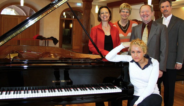 Die polnische Pianistin Aleksandra Mik...nde fr  30000 Euro gekauft haben.      | Foto: Sandra Decoux-Kone