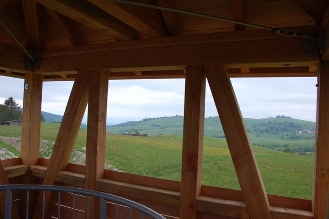 Vom sieben Meter hohen Wehrturm bietet...ick auf Gersbach und hinunter ins Tal.  | Foto: Andr Hnig