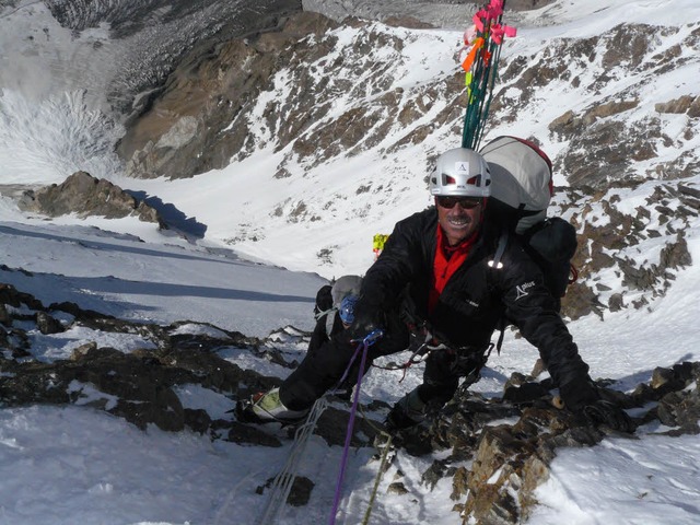 In sparsamer Ausrstung macht sich Ral...hchsten Berge der Welt zu bezwingen.   | Foto: ZVG