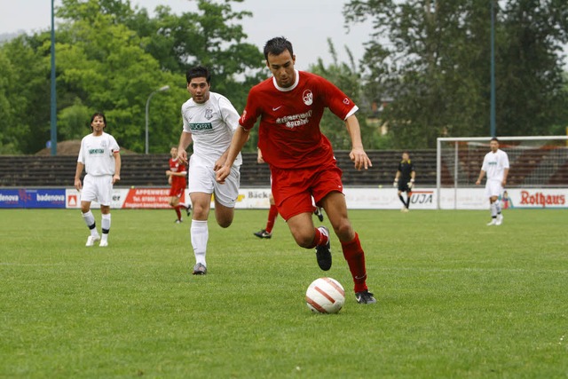 Hakan Ilhan zeigte erneut seine Torgefhrlichkeit.   | Foto:  Faruk nver (A)