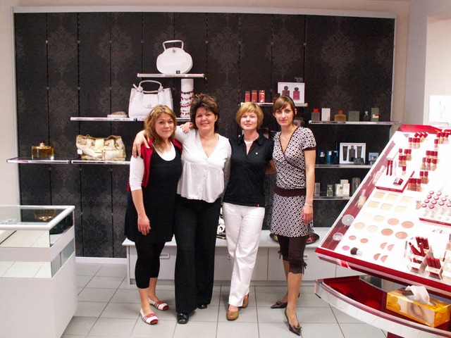 Das Team des Kosmetikstudios &#8222;Fl..., Elvira Wrne und  Jasmin Michelbach.  | Foto: privat