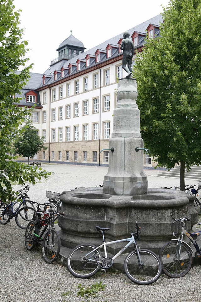 Am Clara-Schumann-Gymnasium und bei  E...Entscheidung des Regierungsprsidiums.  | Foto: breithaupt