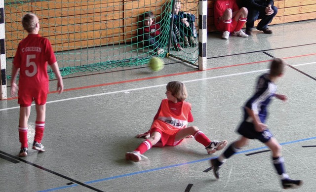 Spannende Spiele lieferten sich die Ju...ttal in der hlinger Schlchttalhalle.  | Foto: Birgit Rde