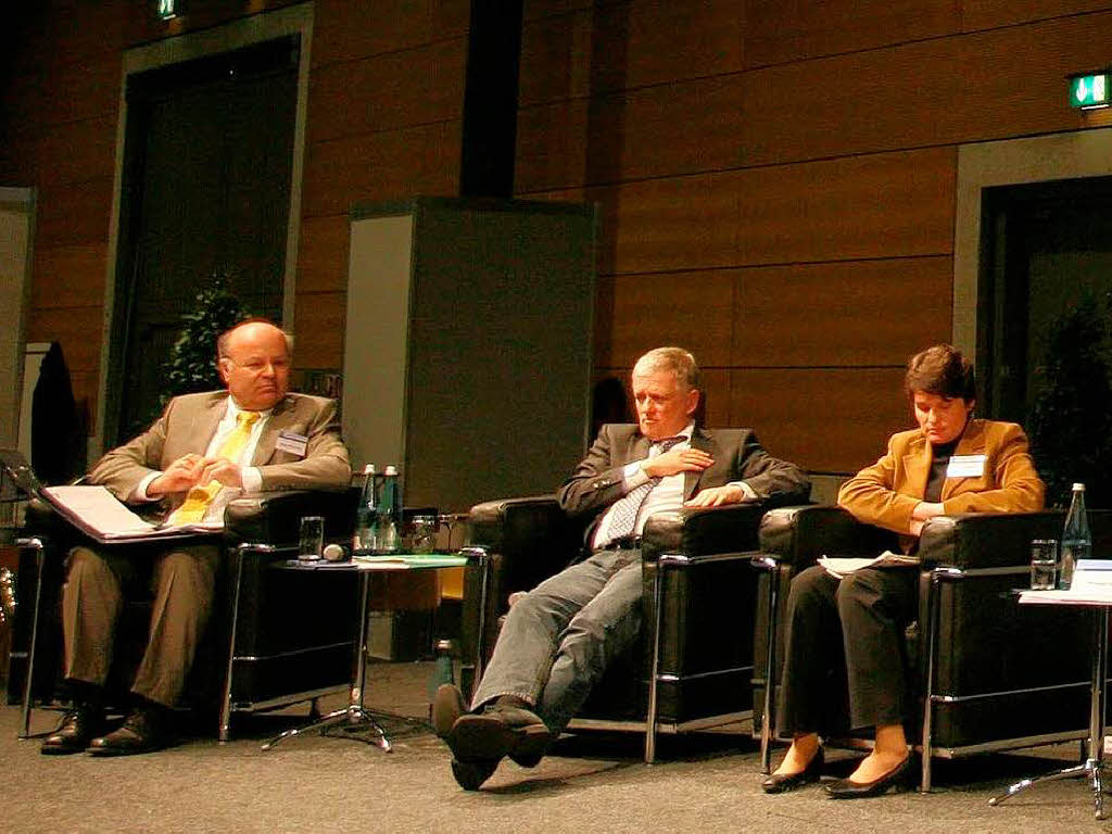 FDP-Landtagsabgeordneter Dieter Ehret, Fritz Kuhn (Grne) und Landesumweltministerin Tanja Gnner (v.l.)