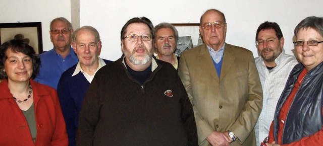 Der neue Vorstand um Manfred Dietenberger (4. von links)   | Foto: Freudig