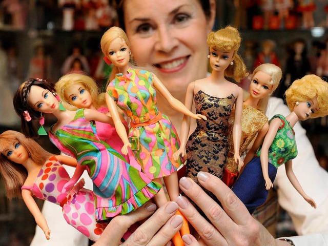 50 Jahre Barbie &#8211; das bedeutet a...chen, so bunt wie dieser Puppenreigen.  | Foto: ddp