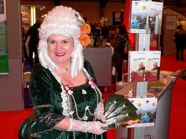 Diese  Barockdame warb auf der Messe in Straburg fr Ettenheim.  | Foto: Stadt