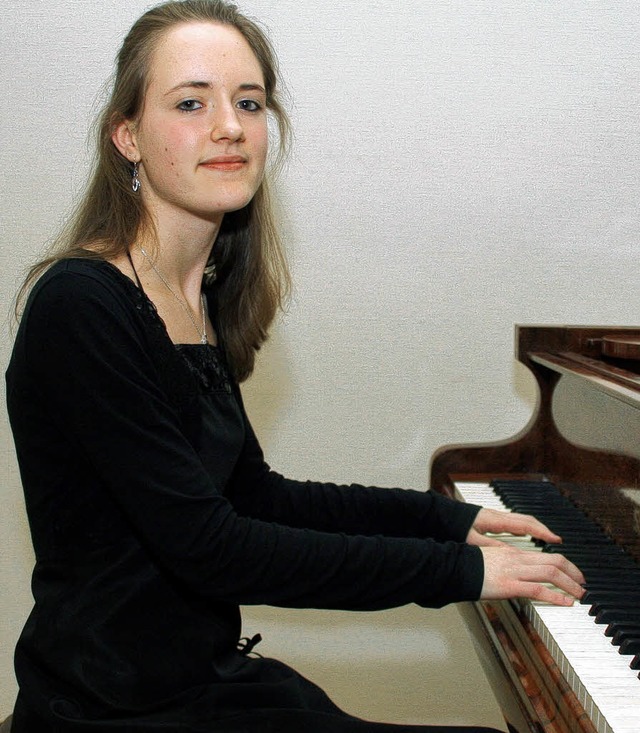 Die Jungpianistin Gabriela Fahnenstiel...terte die Zuhrer beim  Solokonzert.    | Foto: Charlotte Frse