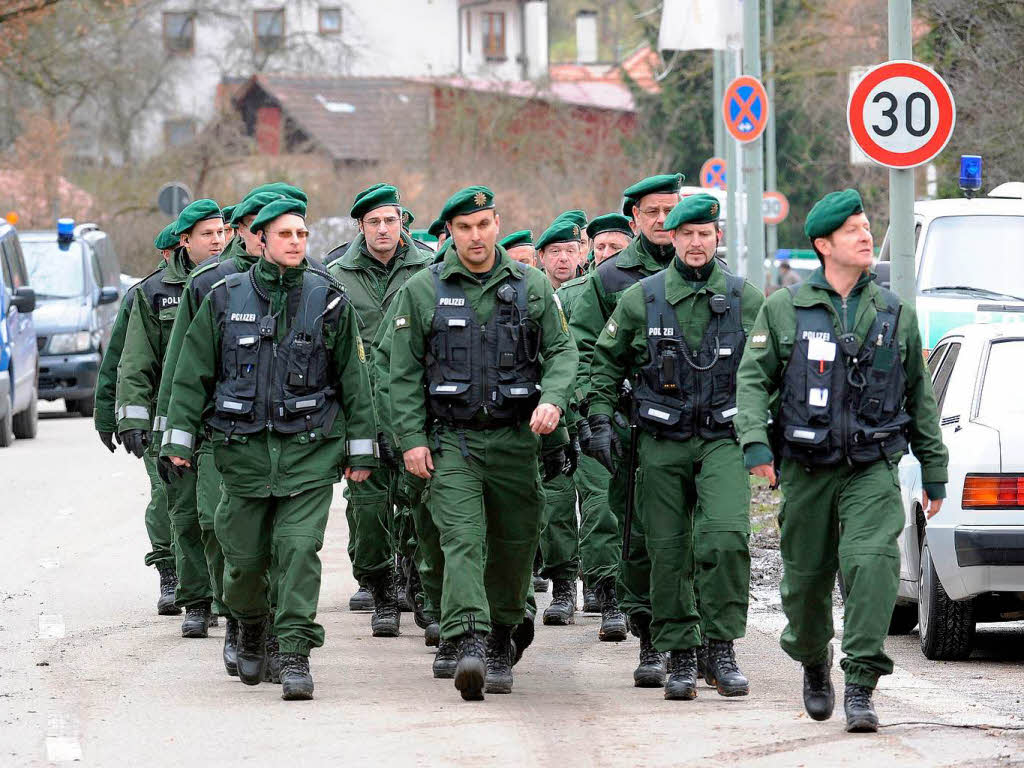 Etwa 1000 Polizisten und Rettungskrfte waren  in Winnenden im Einsatz.