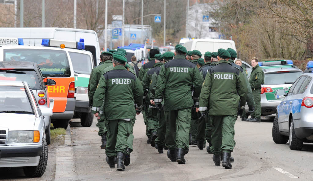 Etwa 1000 Polizisten und Rettungskrfte waren  in Winnenden im Einsatz.