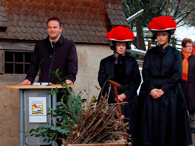 Landrat Frank Scherer erffnete den We...008 im Freilichtmuseum Vogtsbauernhof.  | Foto: PR