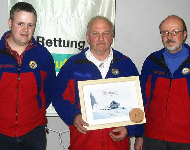 Fr 40 Jahre  aktive  Mitgliedschaft i...n Matthias Wiesler    ausgezeichnet.    | Foto: Viktor Nitschmann
