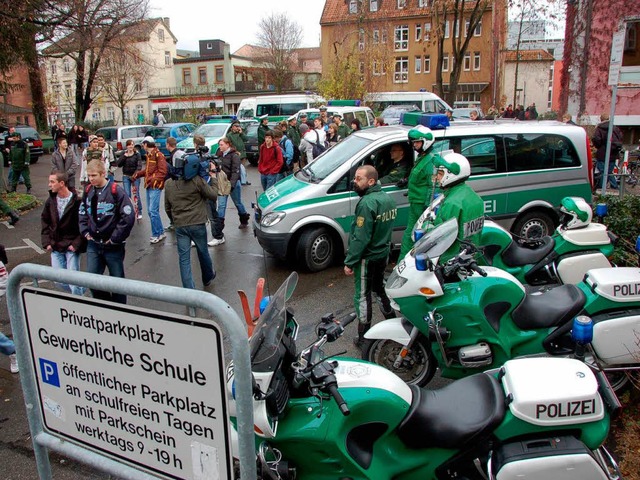 Am Nikolaustag 2006 schreckte eine Amo...-Warnung in Offenburg Deutschland auf.  | Foto: helmut seller