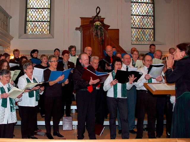 Der Sngerbund Sthlingen und der Sing...gingen ein gemeinsames Kirchenkonzert.  | Foto: Jutta Binner-Schwarz