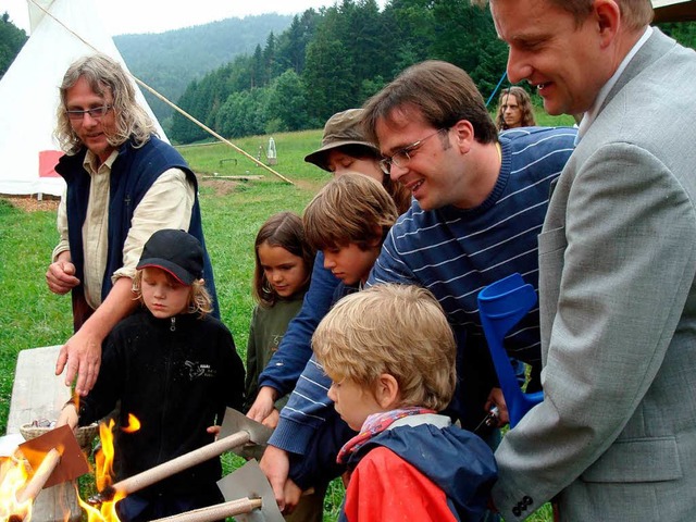 Die Kinder, aber auch Erwaschsene hatt...l Spa beim Tipi-Lager in Schuttertal.  | Foto: Barbara Singler