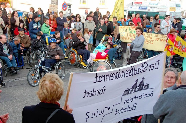 Viele Organisationen beteiligten sich ...seniorenrat bis zur Behindertenschule.  | Foto: Sylvia-Karina Jahn